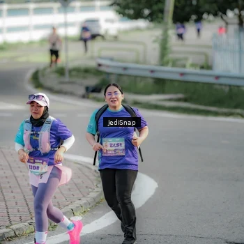Runner Photo 8332993