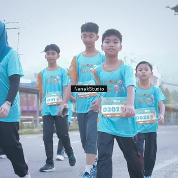 Runner Photo 8333004