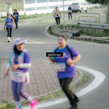 Runner Photo 8333016