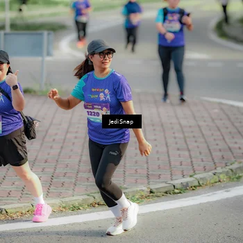 Runner Photo 8333049