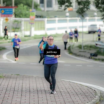 Runner Photo 8333066