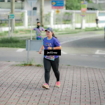 Runner Photo 8333094