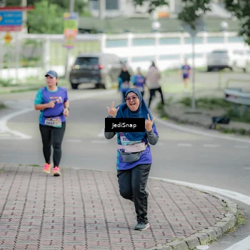 Runner Photo 8333104