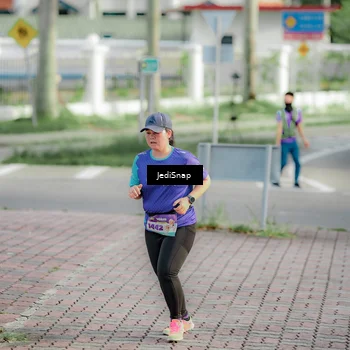 Runner Photo 8333122