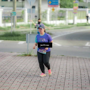 Runner Photo 8333124