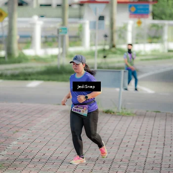 Runner Photo 8333129