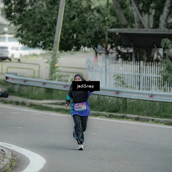 Runner Photo 8333132