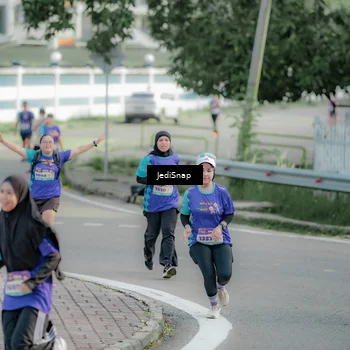 Runner Photo 8333163