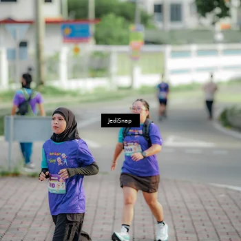 Runner Photo 8333222