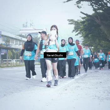 Runner Photo 8333249