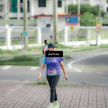 Runner Photo 8333283