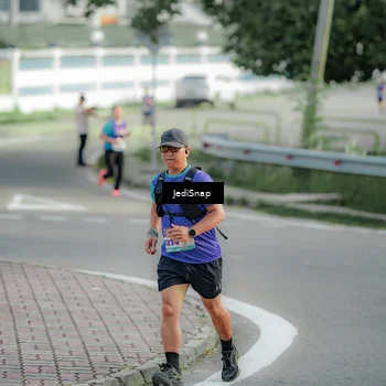 Runner Photo 8333288