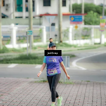 Runner Photo 8333293