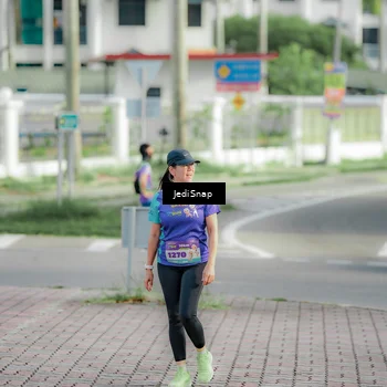 Runner Photo 8333294