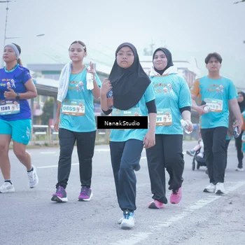 Runner Photo 8333321