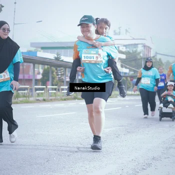 Runner Photo 8333338