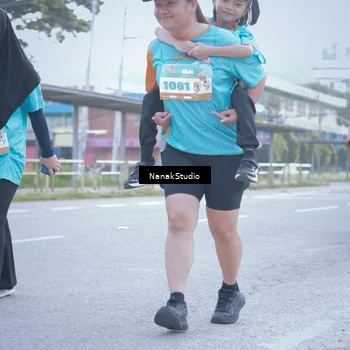 Runner Photo 8333349