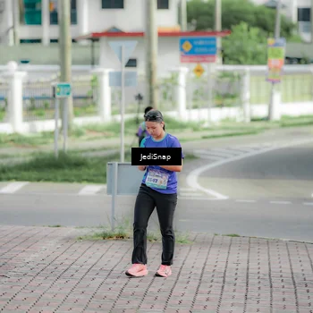 Runner Photo 8333354