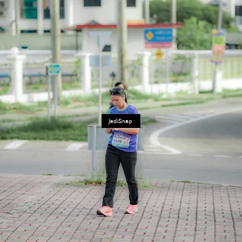 Runner Photo 8333356