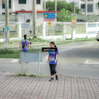 Runner Photo 8333393