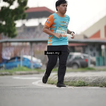 Runner Photo 8333415