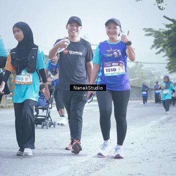 Runner Photo 8333416