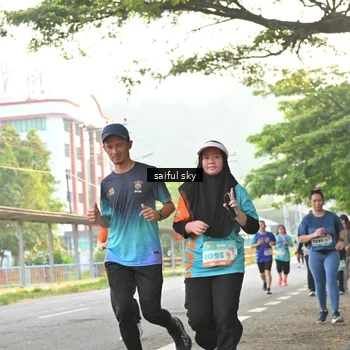 Runner Photo 8333430