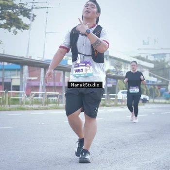 Runner Photo 8333462