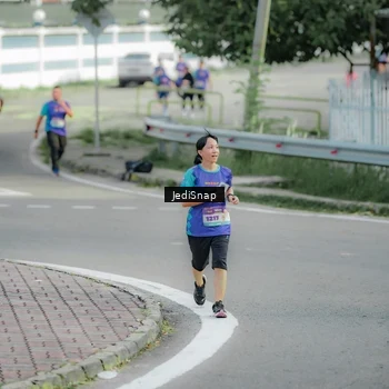 Runner Photo 8333486