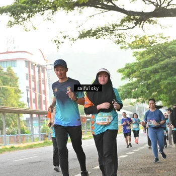 Runner Photo 8333514