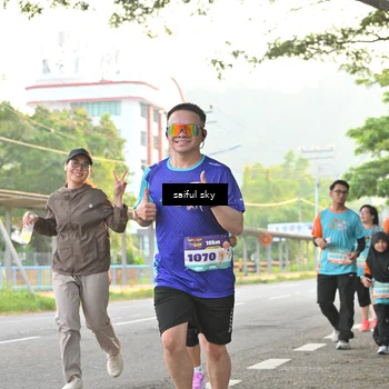 Runner Photo 8333595