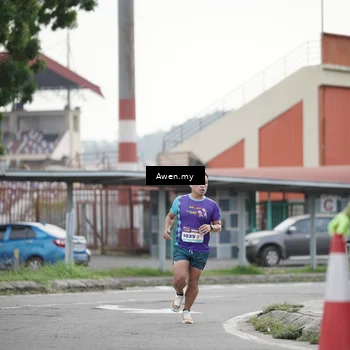 Runner Photo 8333641