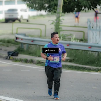 Runner Photo 8333657