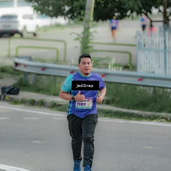 Runner Photo 8333671