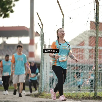 Runner Photo 8333706