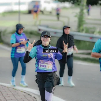 Runner Photo 8333741
