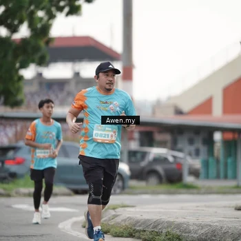 Runner Photo 8333770