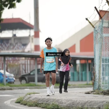 Runner Photo 8333775