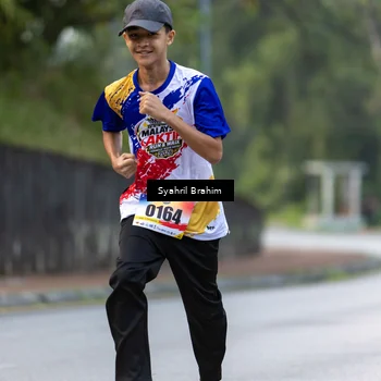 Runner Photo 8334006