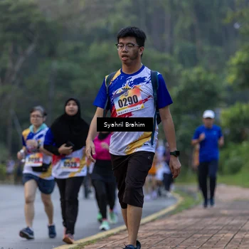Runner Photo 8334168