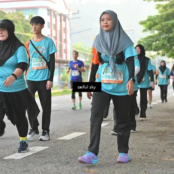 Runner Photo 8334199