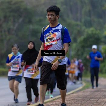 Runner Photo 8334200