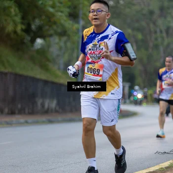 Runner Photo 8334203
