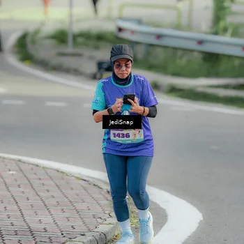 Runner Photo 8334267