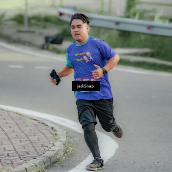Runner Photo 8334319