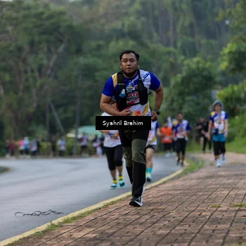 Runner Photo 8334323