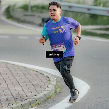Runner Photo 8334325