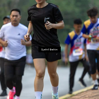 Runner Photo 8334344