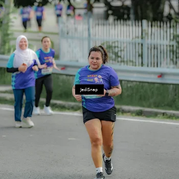 Runner Photo 8334348