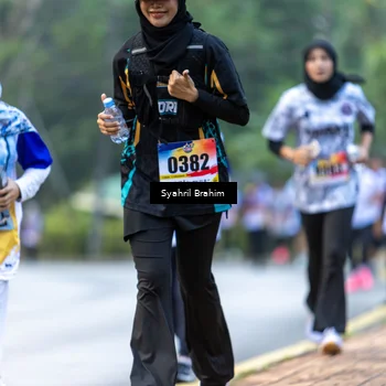 Runner Photo 8334359